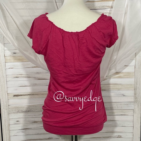 Express Cap Sleeve Top - Picture 2 of 3